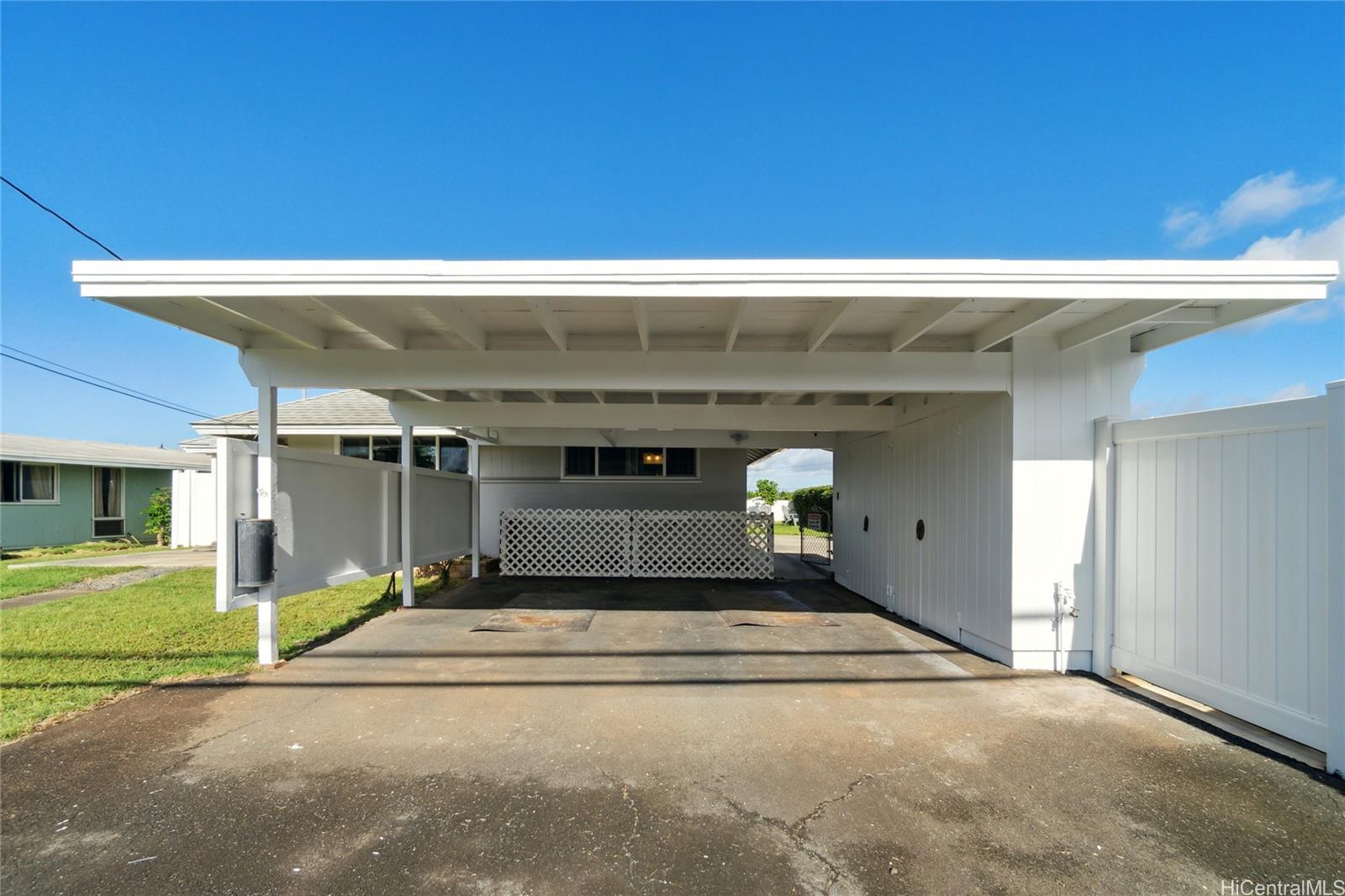 1358 Haloa Drive Honolulu, HI 96818