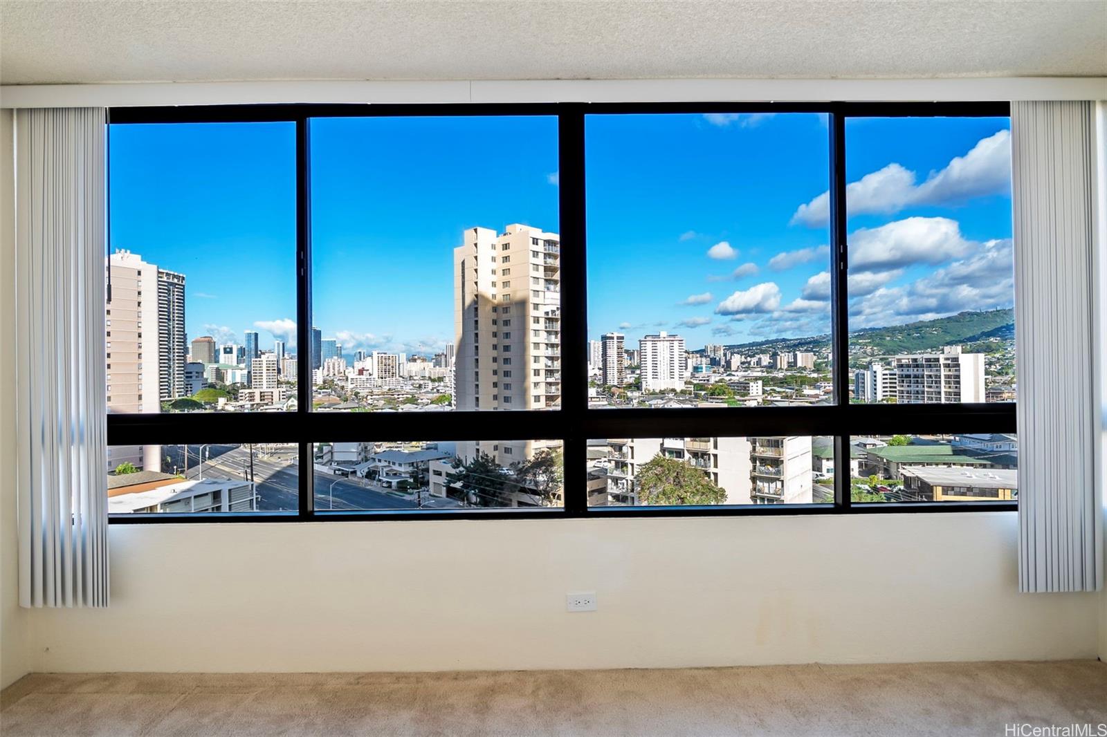 2499 Kapiolani Boulevard #1002, Honolulu, HI 96826