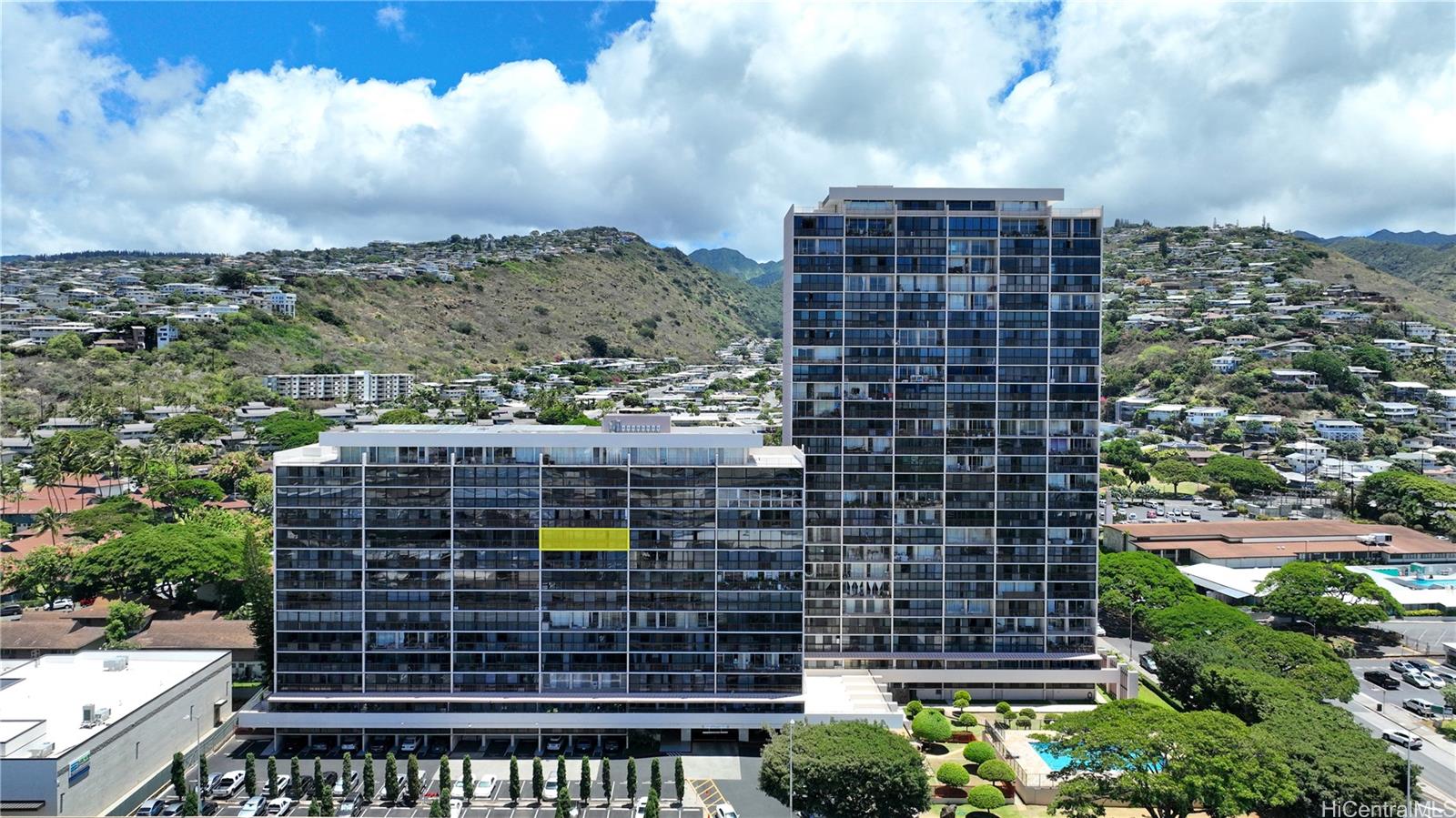 Kahala Towers 4300 Waialae Avenue #B1004, Honolulu, HI 96816