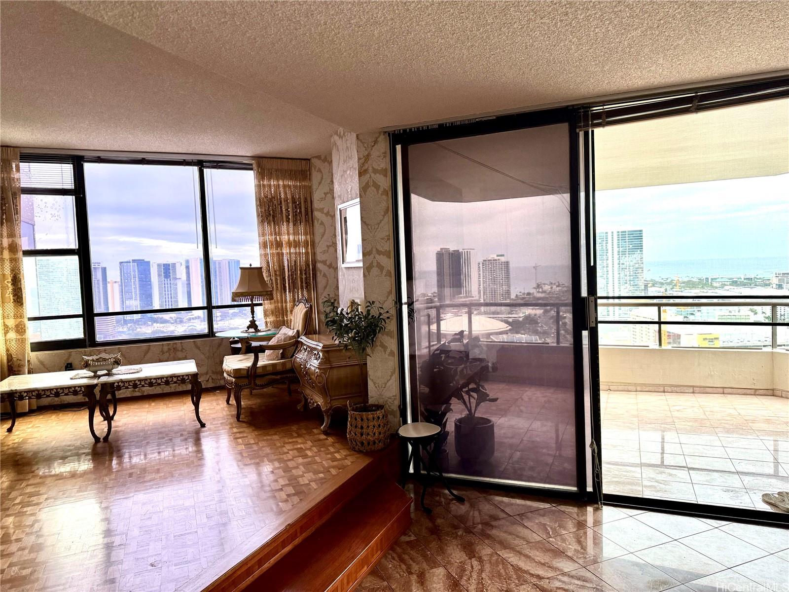 1221 VICTORIA Street #3201, Honolulu, HI 96814