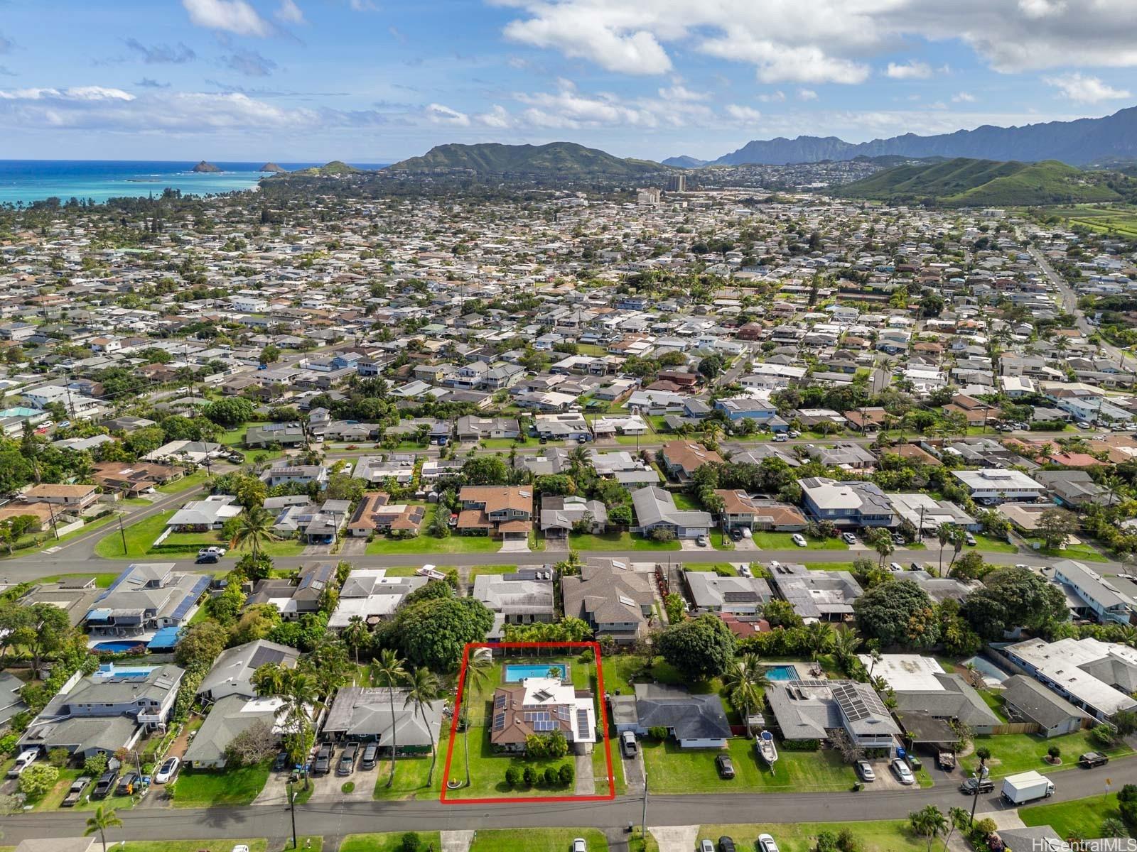 904 Kaipii Street Kailua, HI 96734