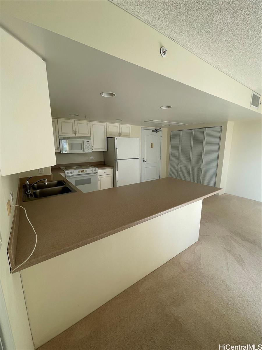 1314 Kalakaua Avenue #809, Honolulu, HI 96826