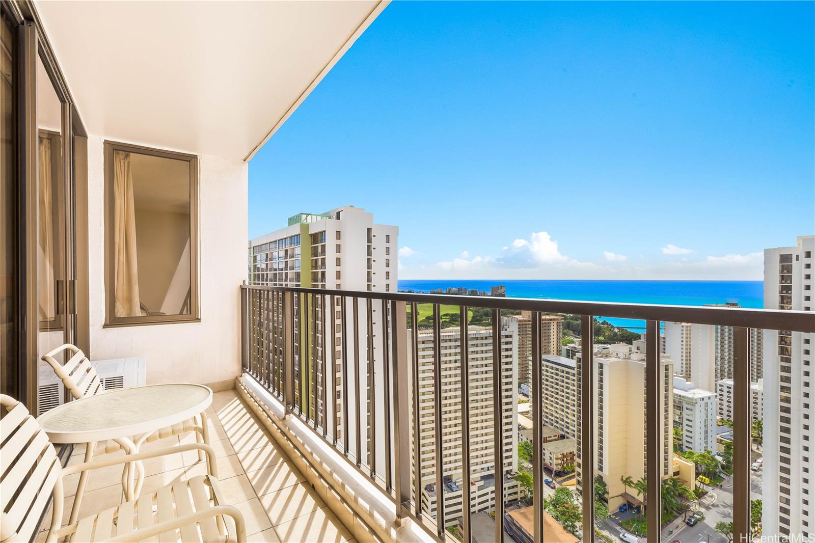 201 Ohua Avenue #3508-T2(NUC), Honolulu, HI 96815