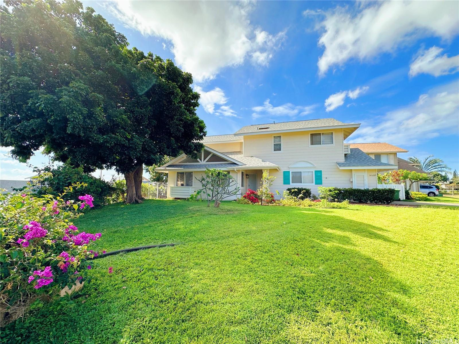 94-689 Lumiaina Street Waipahu, HI 96797