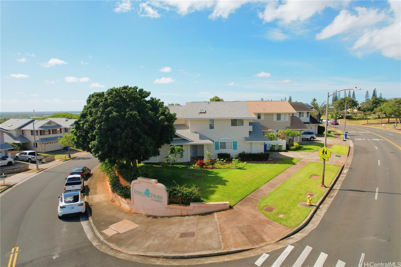 94-689 Lumiaina Street Waipahu, HI 96797