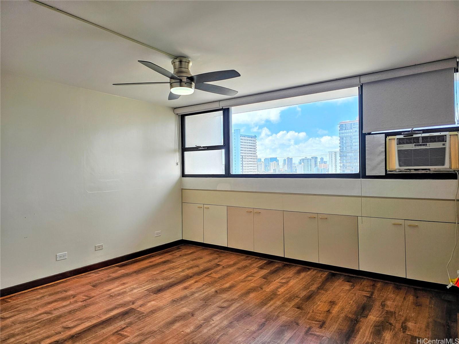 2781 Kapiolani Boulevard #702, Honolulu, HI 96826