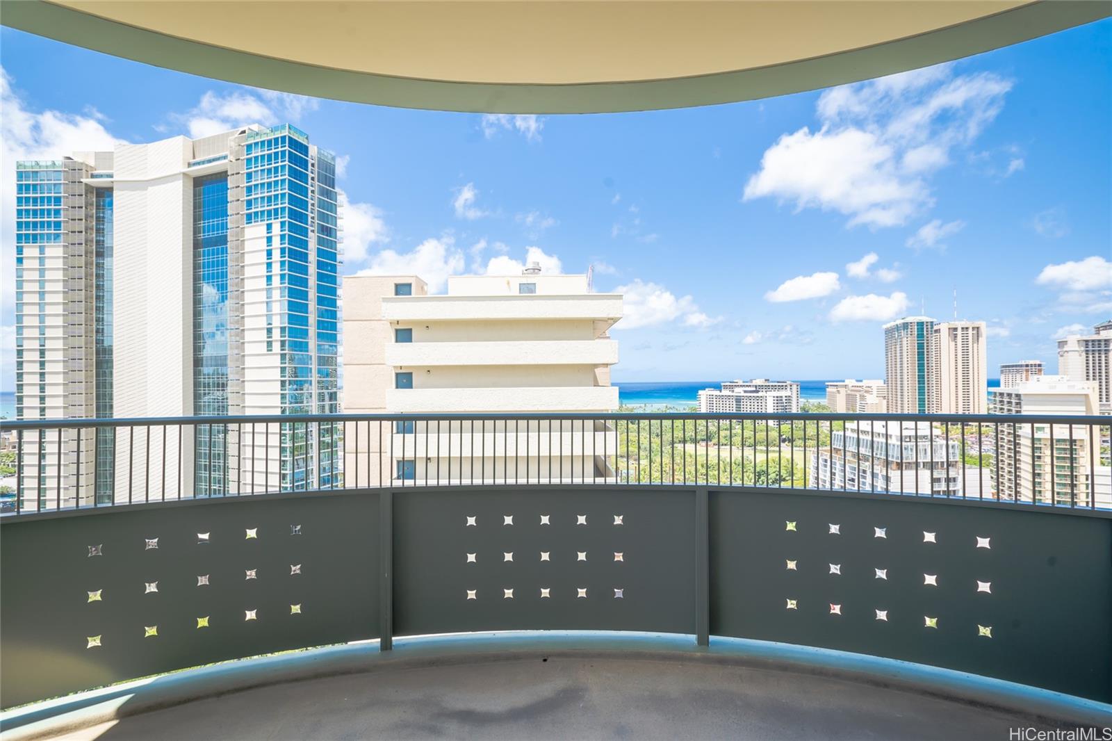 421 Olohana Street #1904, Honolulu, HI 96815