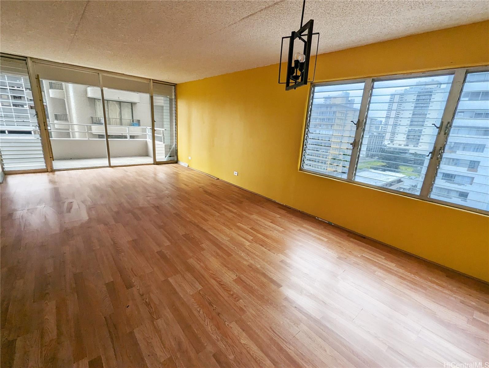 2533 Ala Wai Boulevard #802, Honolulu, HI 96815