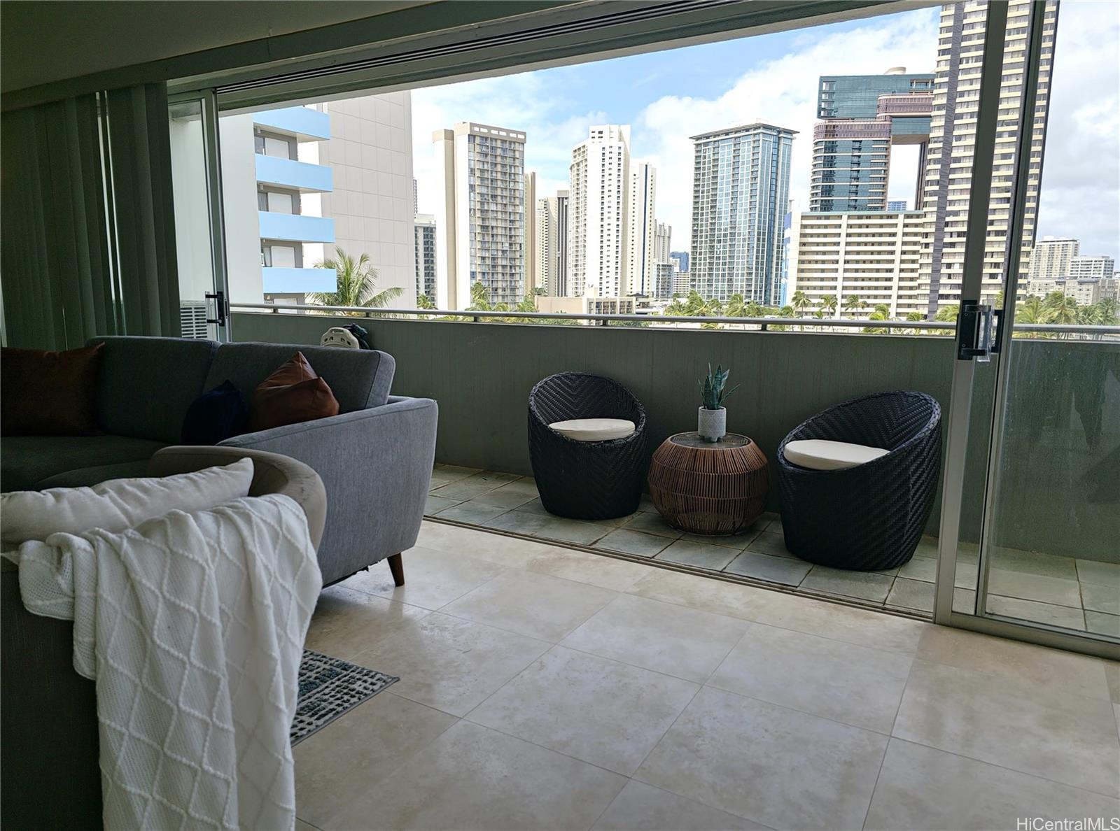 2015 Ala Wai Boulevard #9C, Honolulu, HI 96815