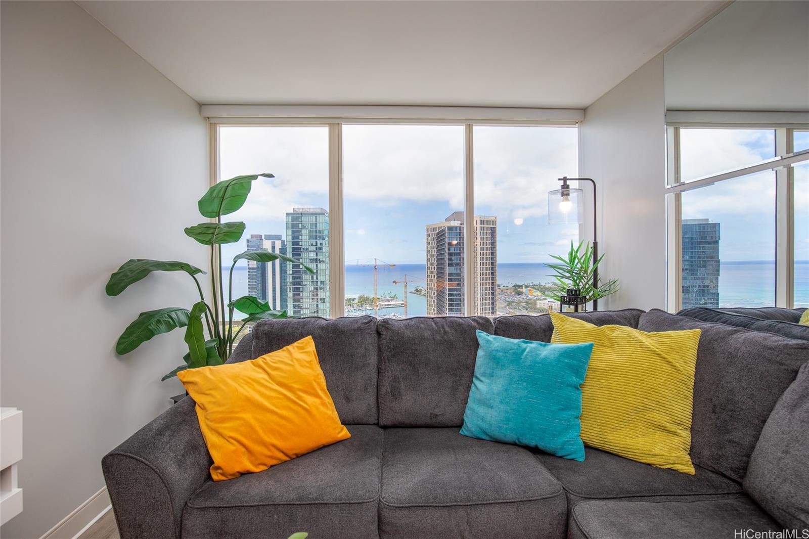 1009 Kapiolani Boulevard #4006, Honolulu, HI 96814