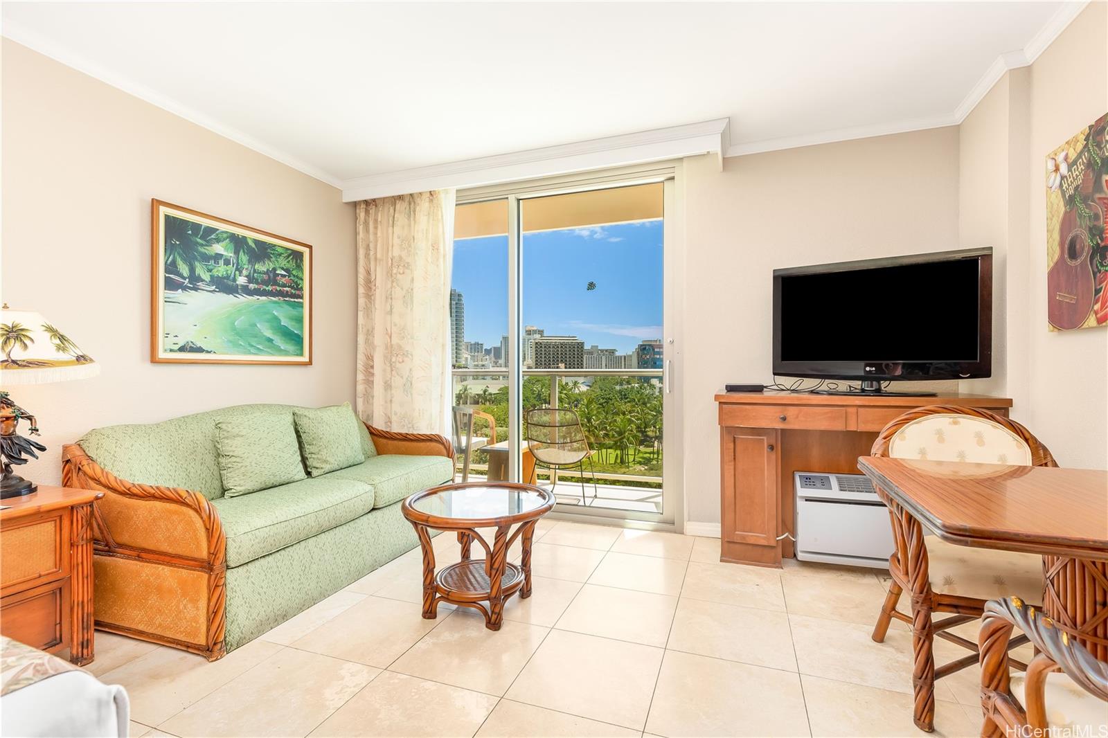 2045 Kalakaua Avenue #614, Honolulu, HI 96815