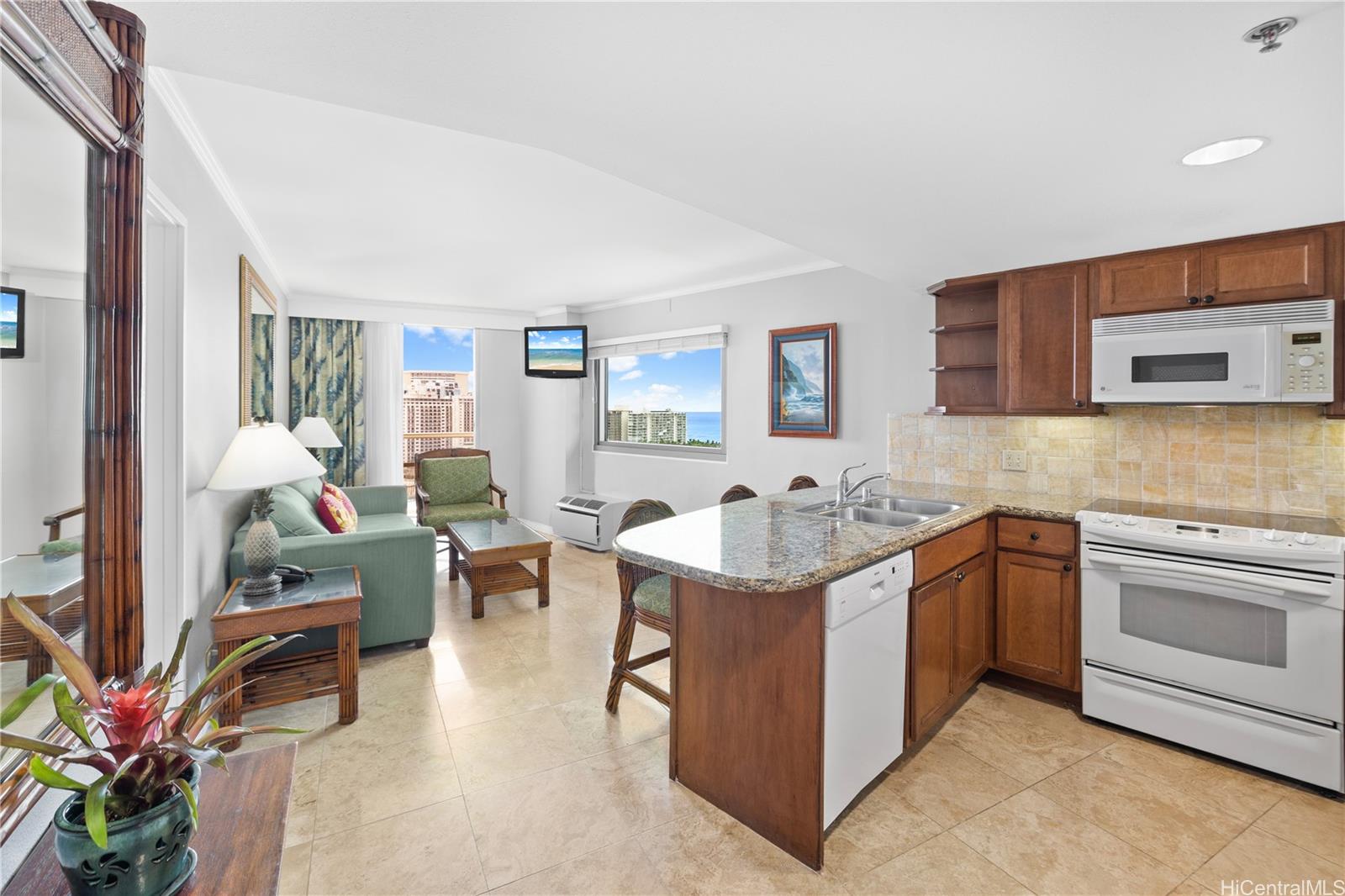 2045 Kalakaua Avenue #1607, Honolulu, HI 96815