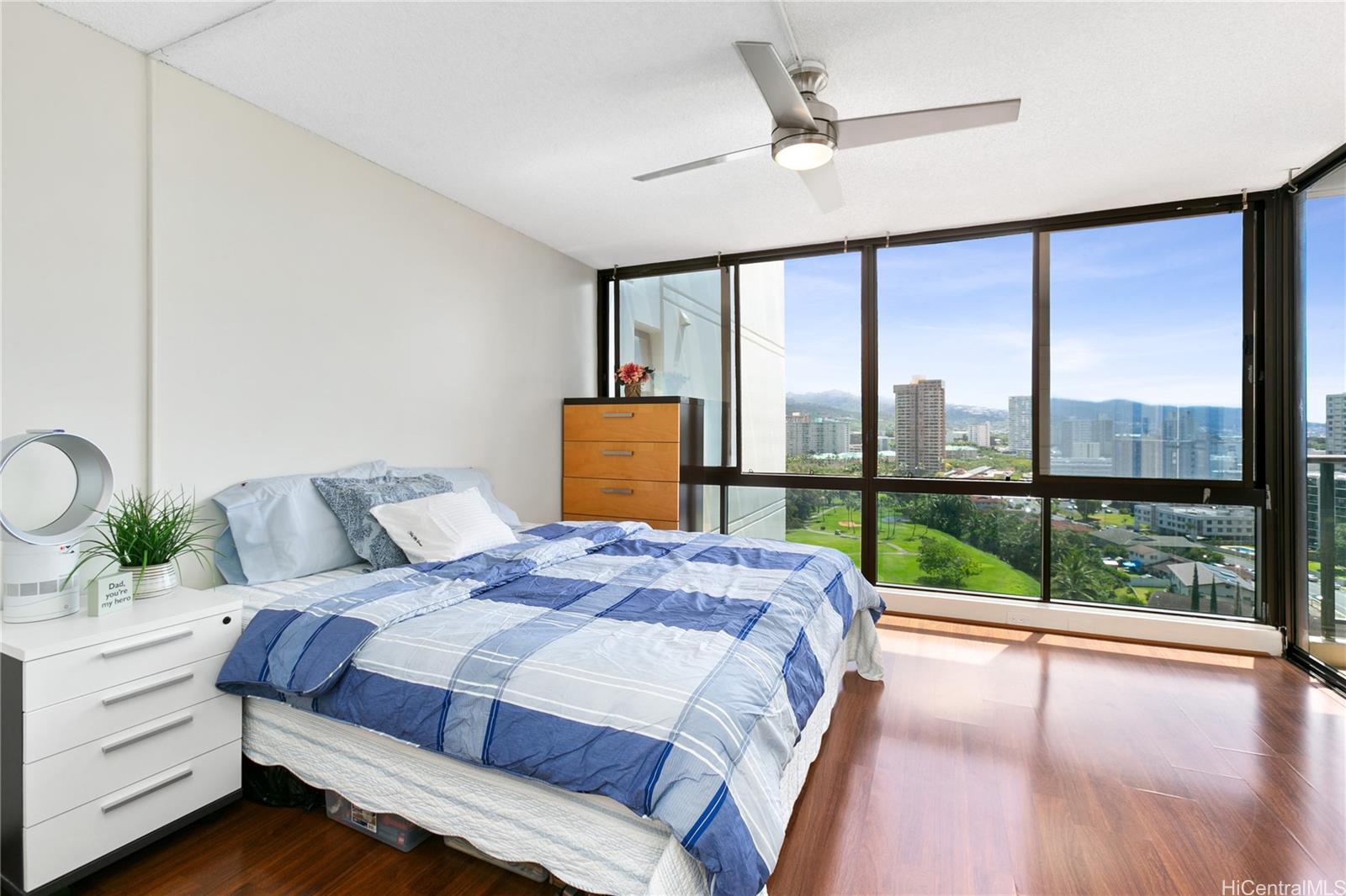 990 Ala Nanala Street #16B, Honolulu, HI 96818