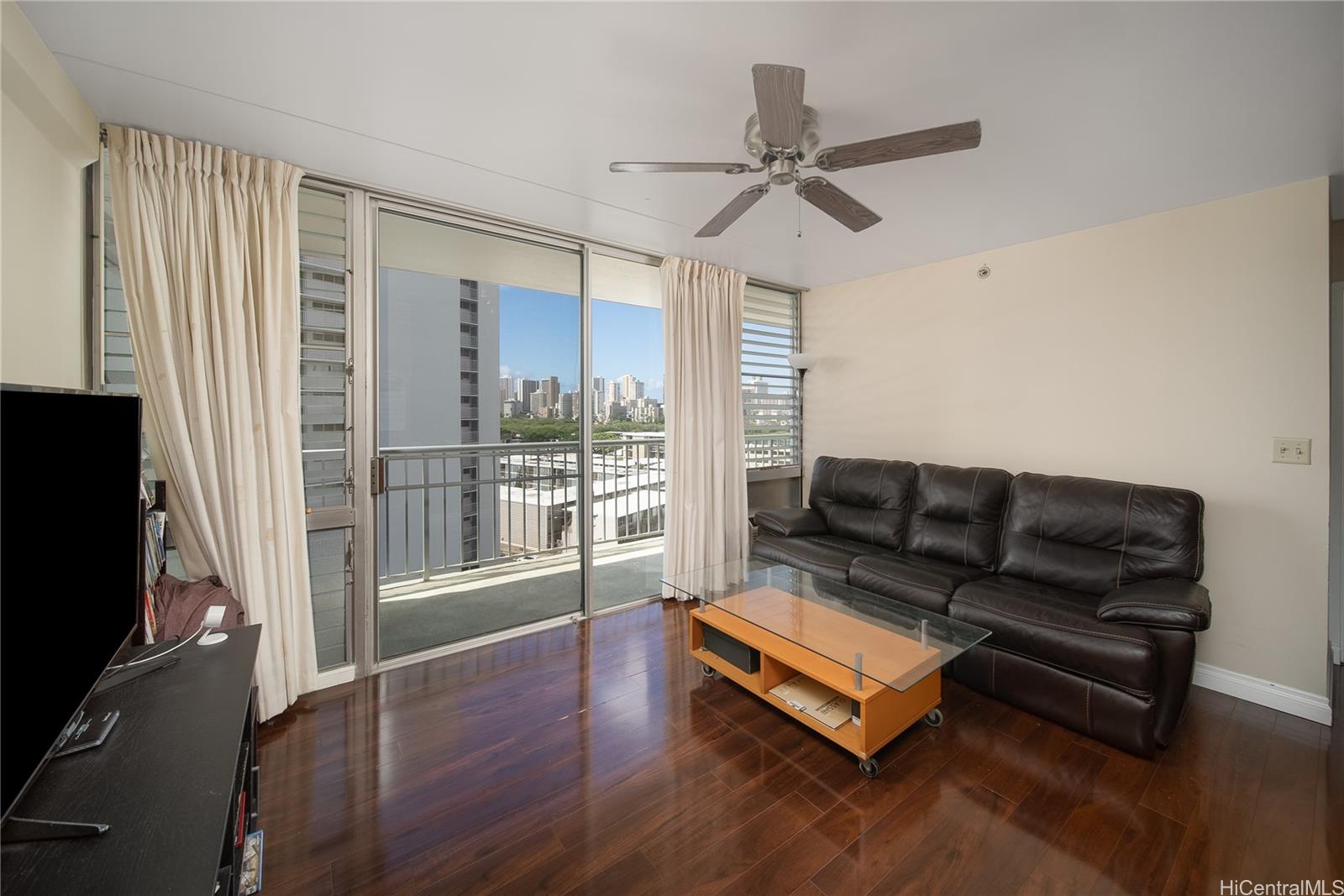 2522 Date Street #1005, Honolulu, HI 96826