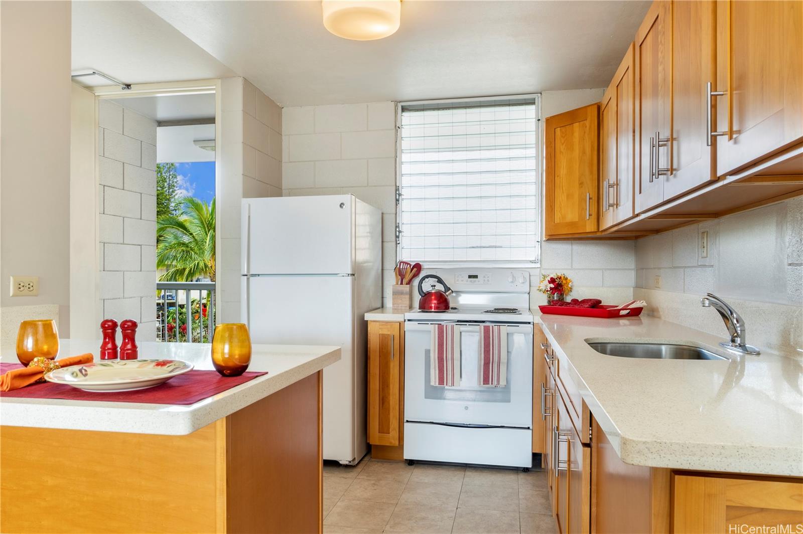 1320 Alexander Street #205, Honolulu, HI 96826