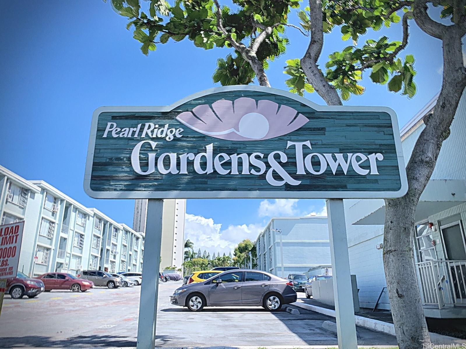 Pearl Ridge Gdns & Twr 98-1032 Moanalua Road #3-206, Aiea, HI 96701